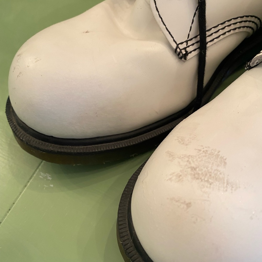 white doc martens - Picture 2 of 5